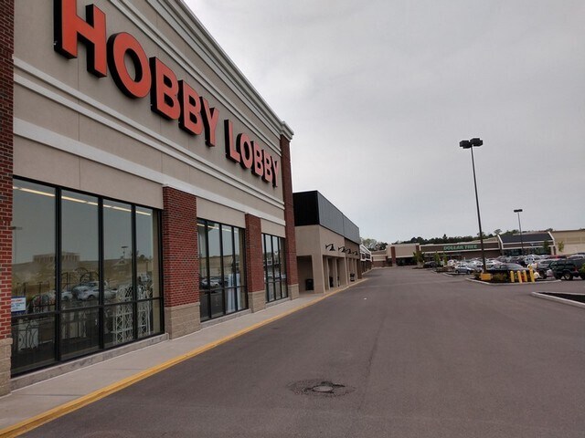 More Photos Of 8317-8361 Springboro Pike, Miamisburg Unknown For Lease