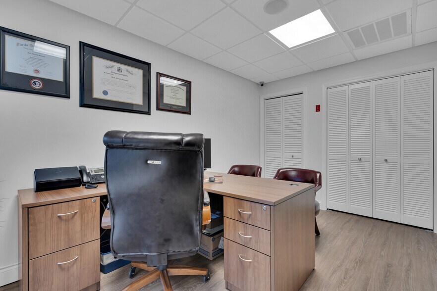 More Photos Of 776-780 Commons Way, Toms River Office For Sale