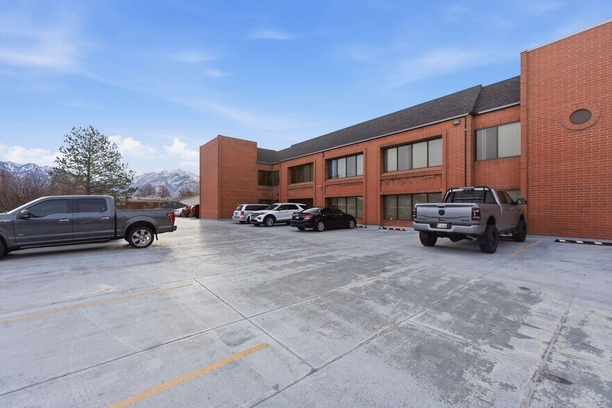 More Photos Of 201 E 5900 S, Murray Medical For Lease