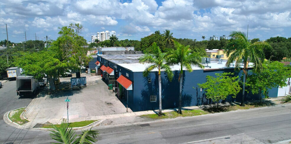 More Photos Of 1401-1423 NW 23rd St, Miami Warehouse For Sale