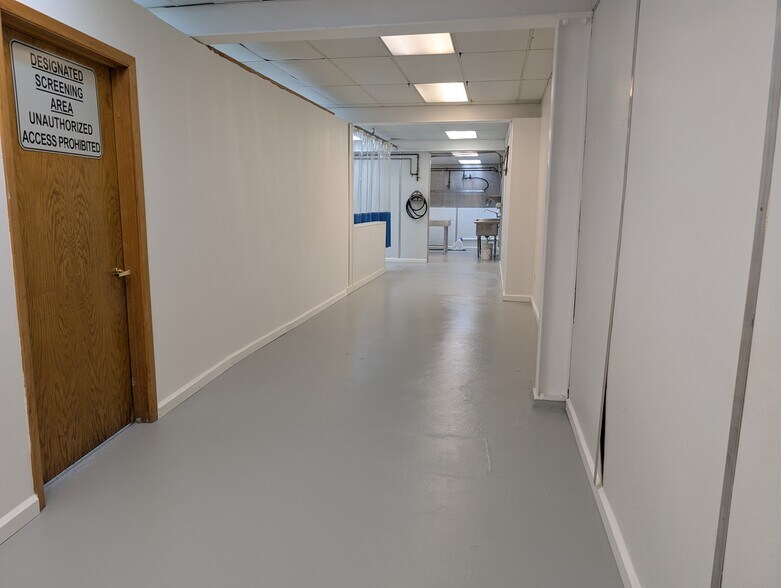 More Photos Of 306 Nordic dr, Petersburg Freestanding For Sale