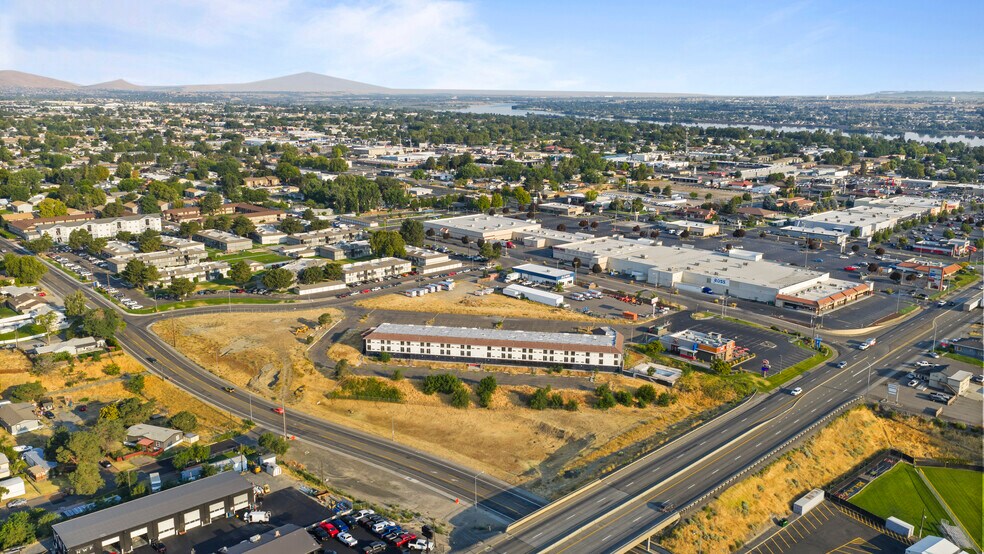 More Photos Of 2810 & 2900 4th Ave, Kennewick Land For Sale