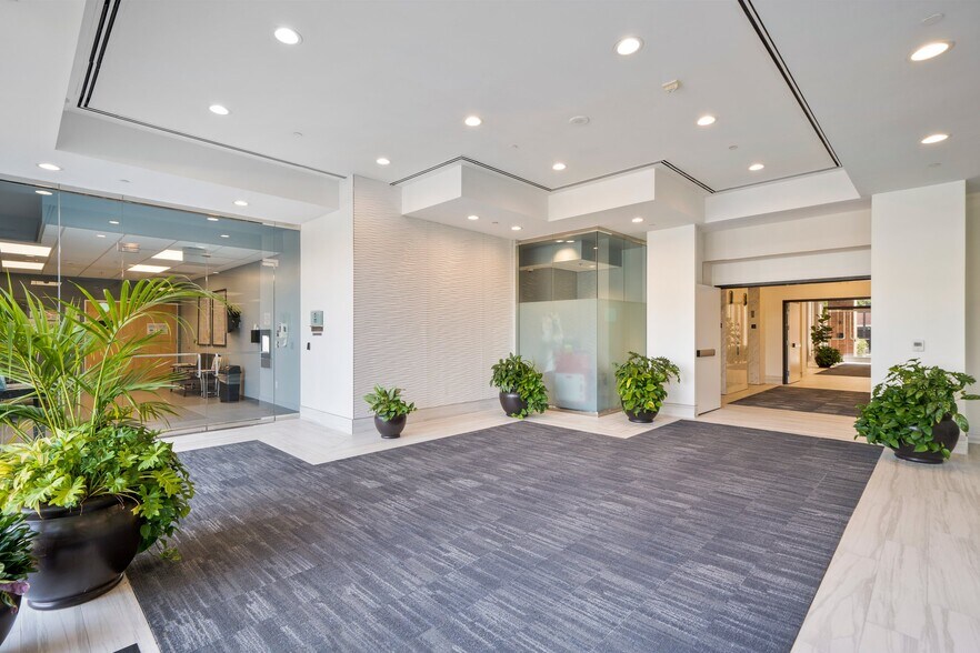 More Photos Of 701 S Parker St, Orange Unknown For Lease