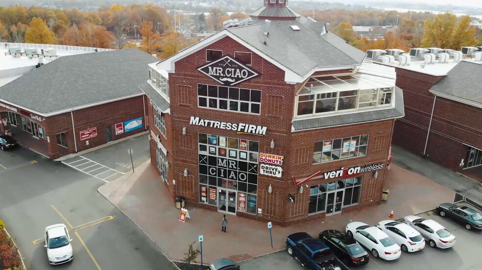 More Photos Of 2965 Veterans Rd W, Staten Island Unknown For Lease