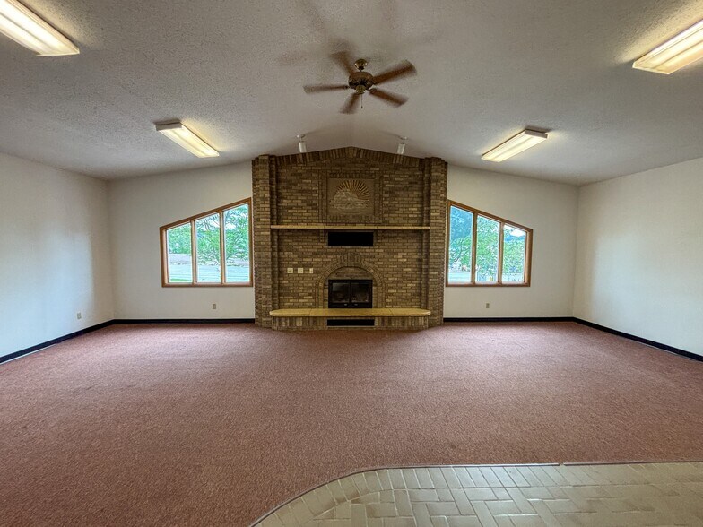 More Photos Of 1543 Deadwood Ave, Rapid City Industrial For Sale