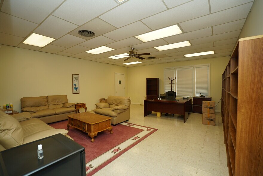 More Photos Of 4323 Primrose Rd, Columbus Religious Facility For Sale