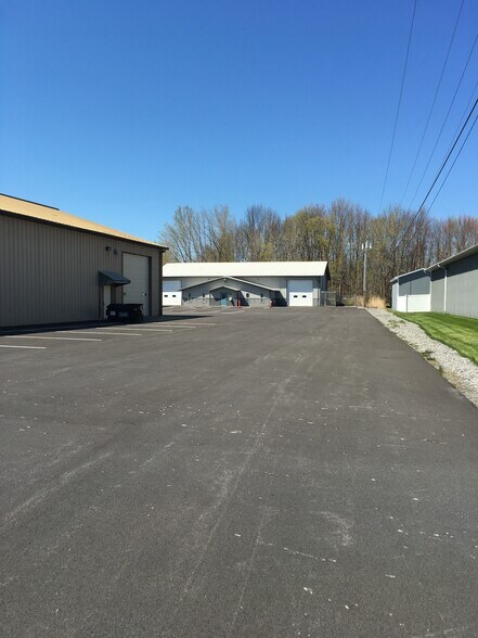 More Photos Of 6263 Taft Rd, Syracuse Warehouse For Lease