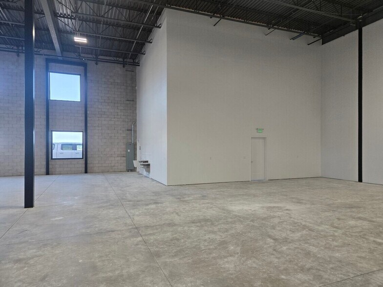 More Photos Of 1548 American Way, Payson Warehouse For Lease