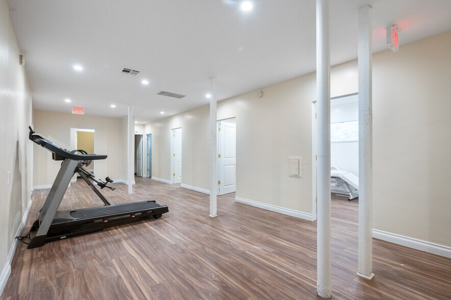 More Photos Of 26510-26516 Crenshaw Blvd, Rolling Hills Medical For Lease