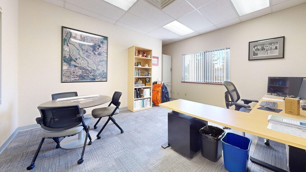 More Photos Of 821 Airport Ct, Olympia Office For Lease
