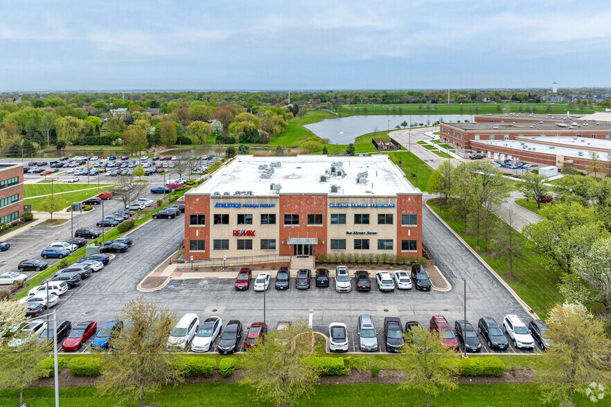 More Photos Of 2272 95th St, Naperville Office For Lease