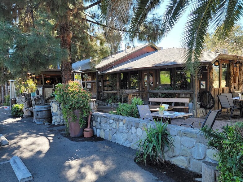 More Photos Of 2261 Maricopa Hwy, Ojai General Retail For Lease