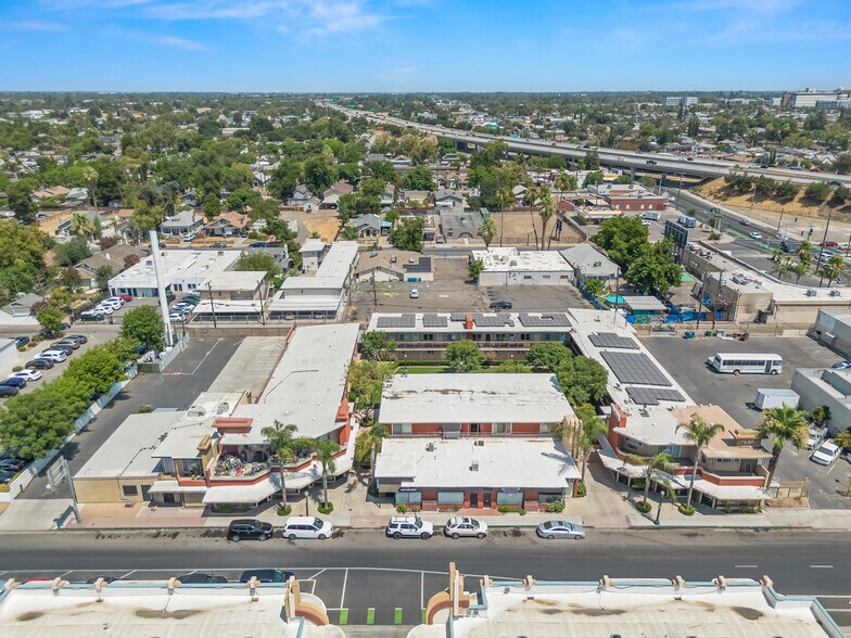 More Photos Of 532-620 N Fulton St, Fresno Apartments For Sale