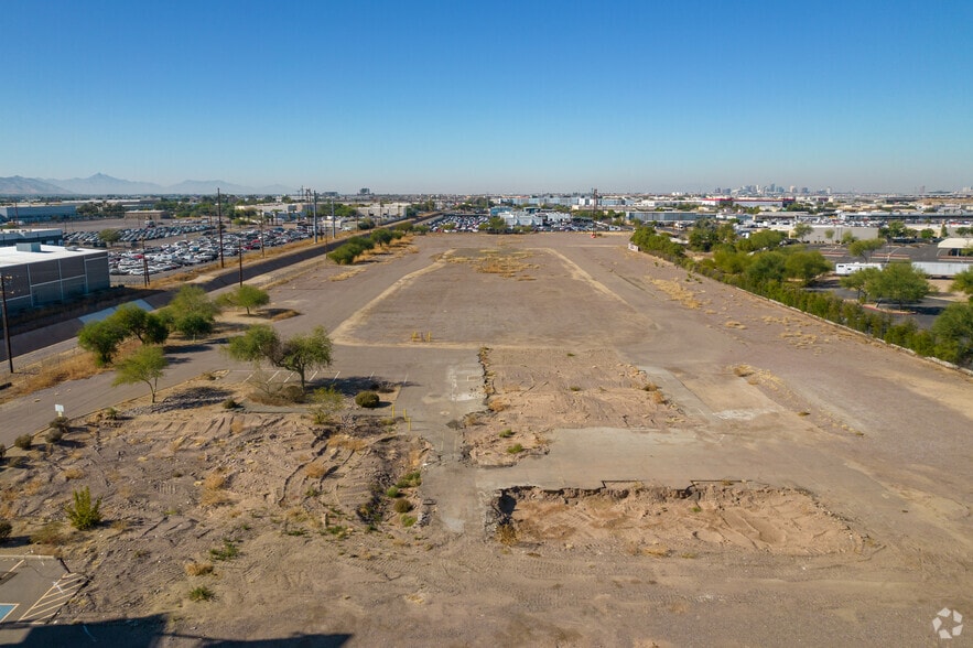 More Photos Of 3232 S 48th St, Phoenix Warehouse For Lease