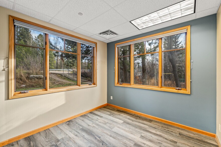 More Photos Of 505 Anglers Dr, Steamboat Springs Medical For Sale