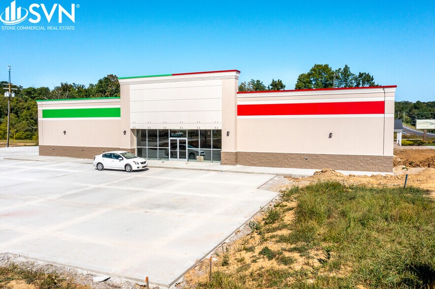 More Photos Of 215 Lock Rd, Butler General Retail For Sale