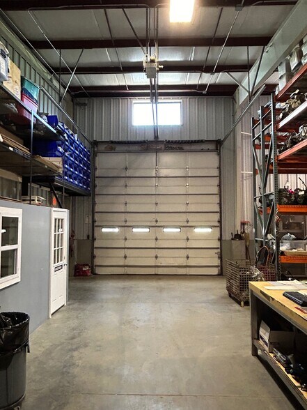 More Photos Of 38 Middlesex Park, Lowell Distribution For Lease