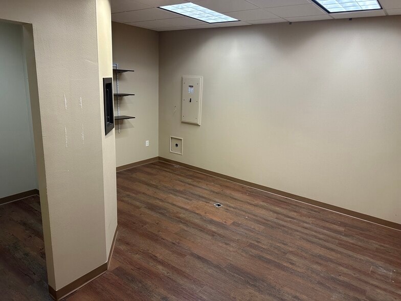 More Photos Of 1429 Clear Lake Rd, Weatherford Medical For Lease