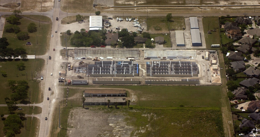 More Photos Of 3205 Rodd Field Rd, Corpus Christi Self Storage For Lease