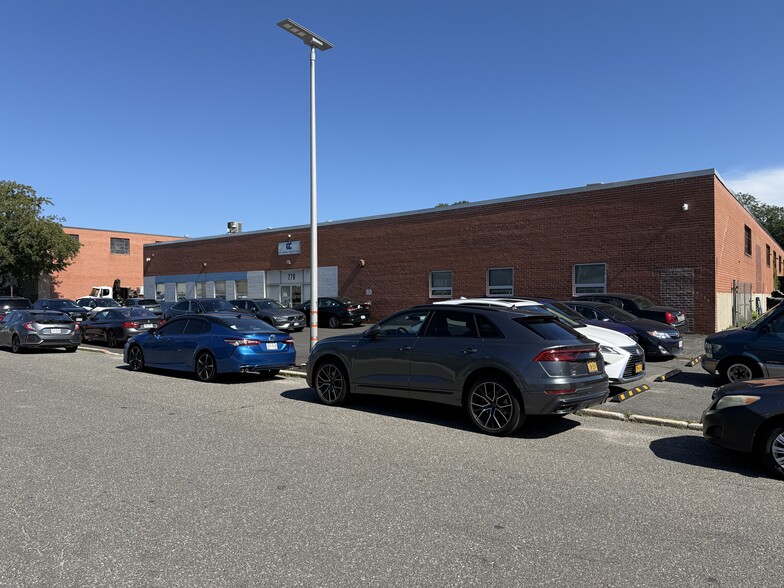 More Photos Of 270 Adams Blvd, Farmingdale Warehouse For Sale