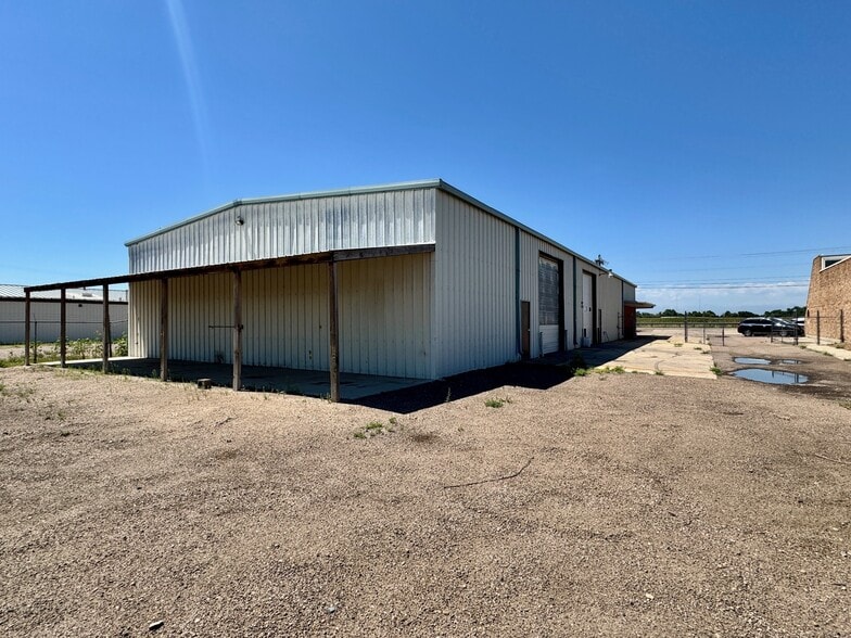 More Photos Of 1742 N Denver Ave, Fort Lupton Warehouse For Sale