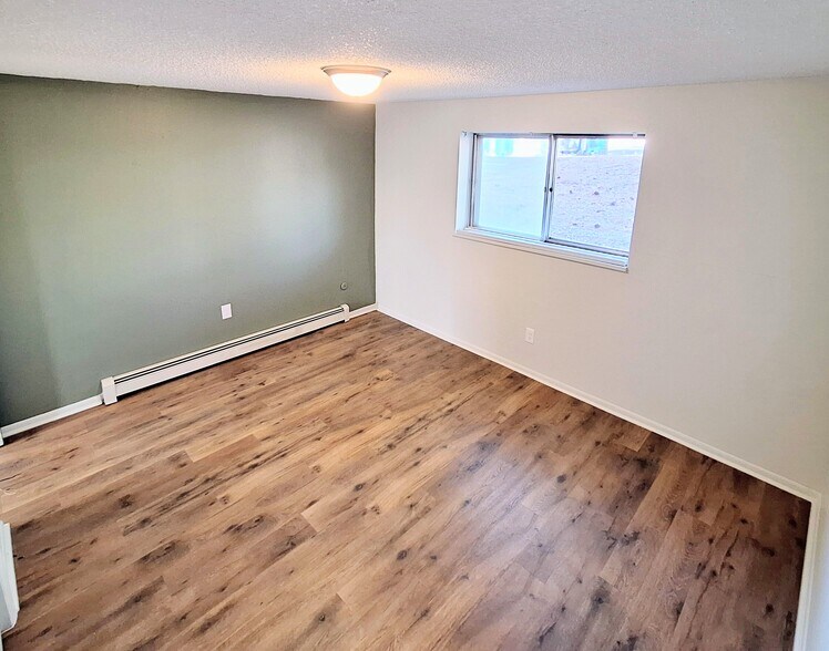 More Photos Of 1065 Magnolia St, Colorado Springs Apartments For Sale