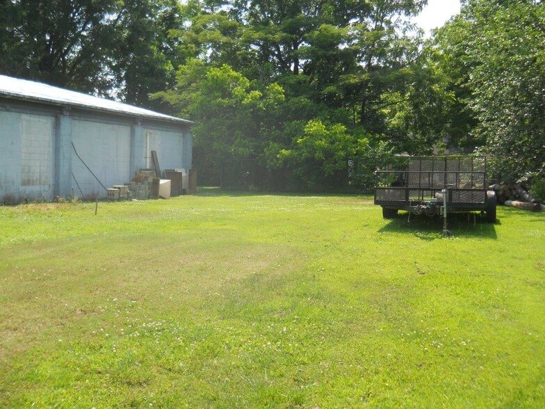 More Photos Of 4392 Lee St, Ayden Freestanding For Sale