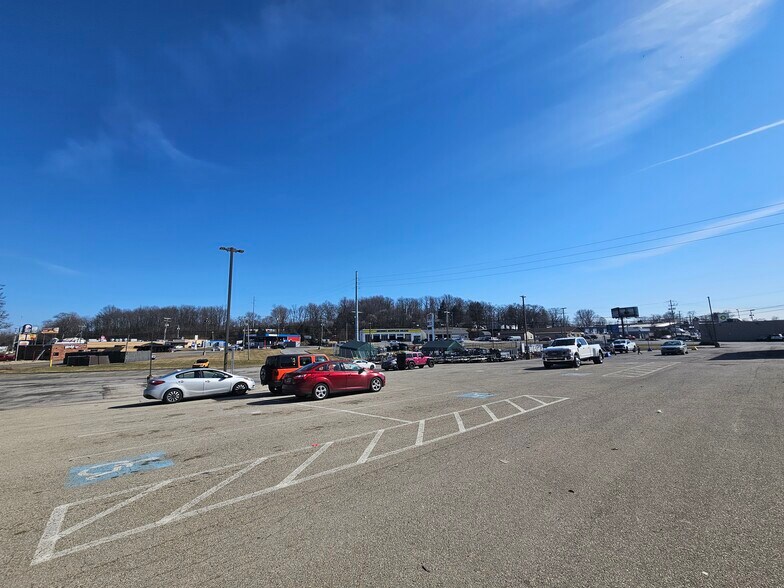 More Photos Of 15977-15981 State Route 170, Calcutta Freestanding For Lease