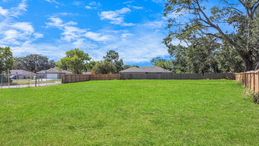 More Photos Of 5196 Little York Rd, Houston Land For Sale