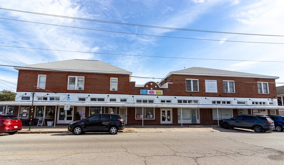 More Photos Of 1502 39th St, Galveston General Retail For Sale