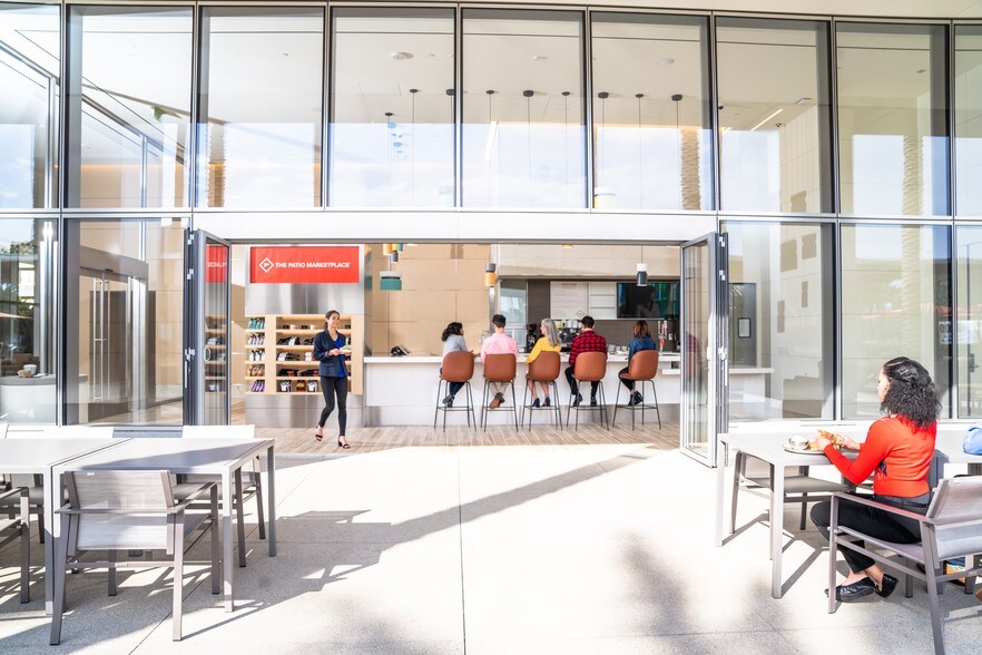 More Photos Of 400 Spectrum Center Dr, Irvine Office For Lease