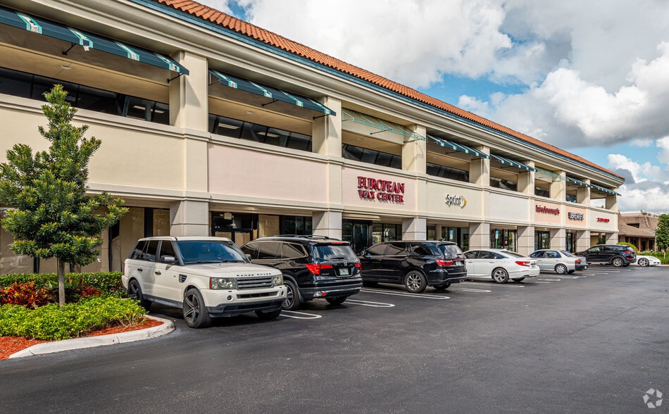 More Photos Of 2900-2930 N University Dr, Coral Springs Storefront Retail Office For Lease