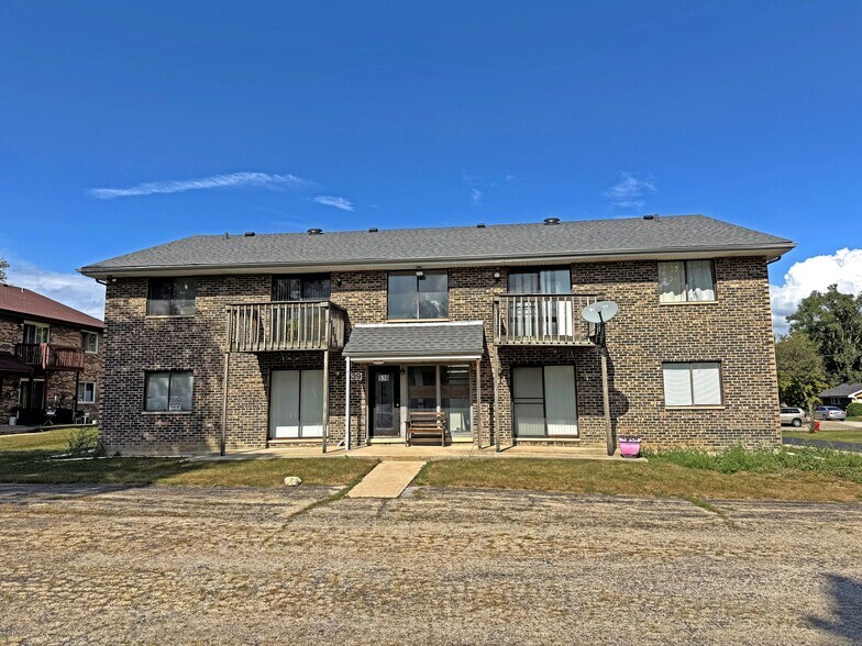 Primary Photo Of 539 W 61st St, Westmont Apartments For Sale