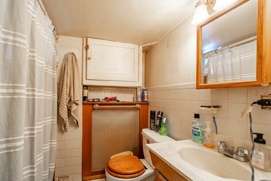 More Photos Of 1900 Old York Rd, Abington Apartments For Sale