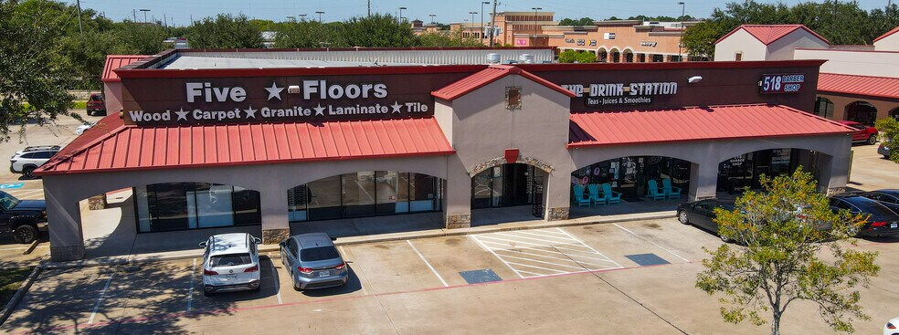 More Photos Of 8201-8209 Broadway St, Pearland Unknown For Lease