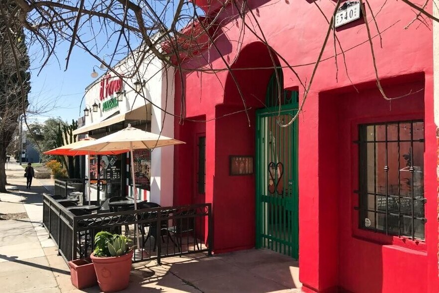More Photos Of 336-340 E Grand Ave, Escondido Restaurant For Lease