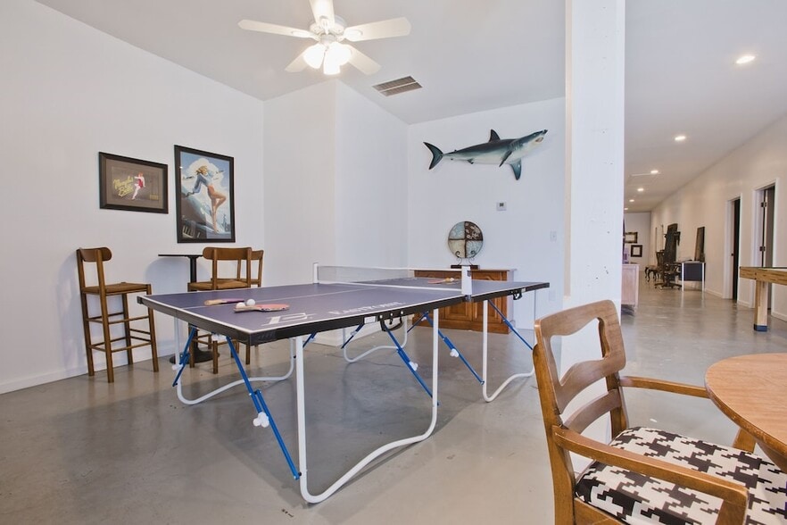 More Photos Of 179 Vance Ave, Memphis Office For Sale