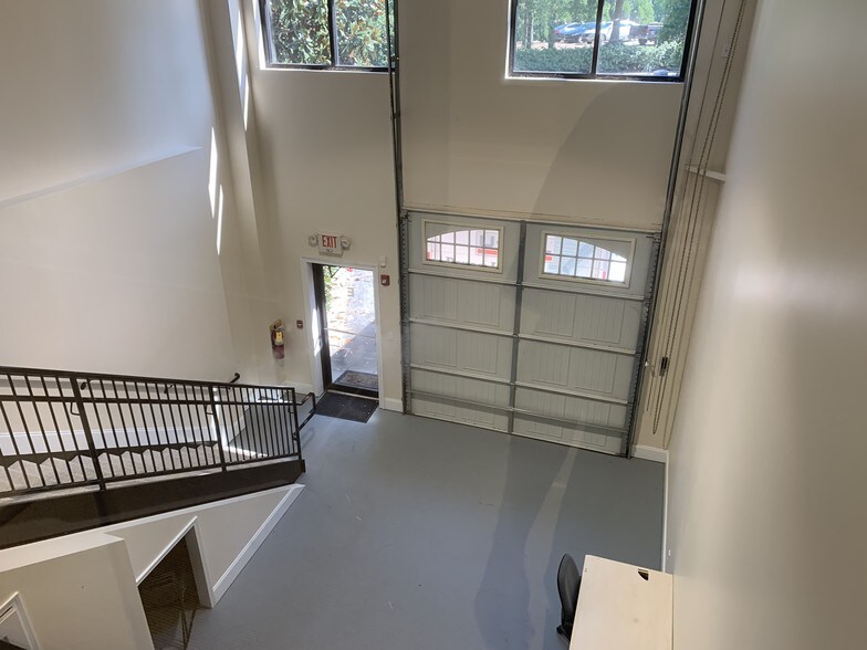 More Photos Of 800 Langford Dr, Norcross Light Distribution For Lease