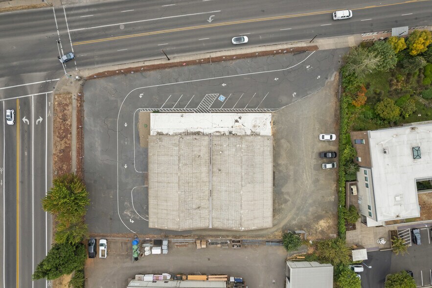 More Photos Of 3521 Franklin Blvd, Eugene Auto Dealership For Sale