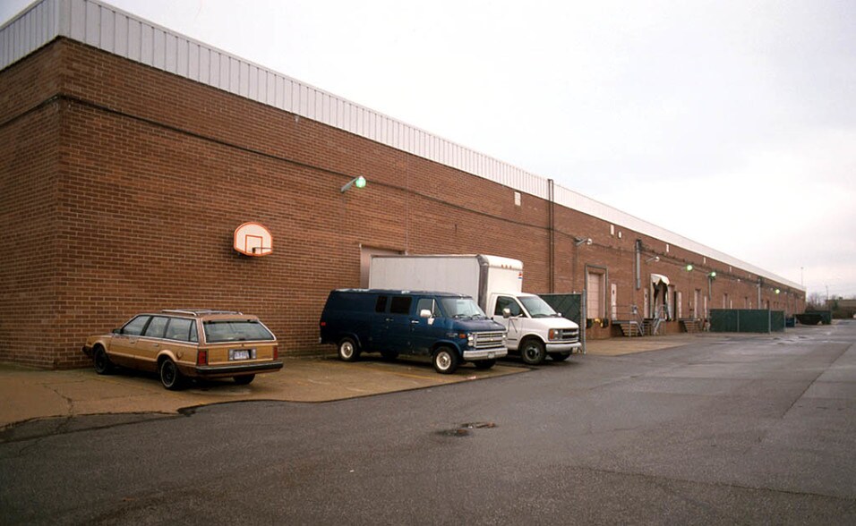 More Photos Of 761 Beta Dr, Mayfield Village Warehouse For Lease