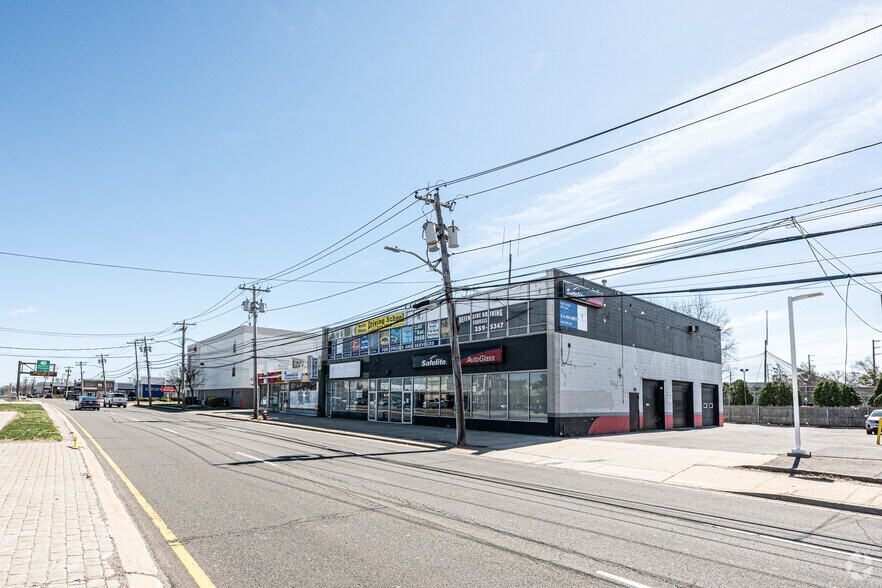 More Photos Of 4010 Hempstead Tpke, Bethpage Auto Repair For Sale