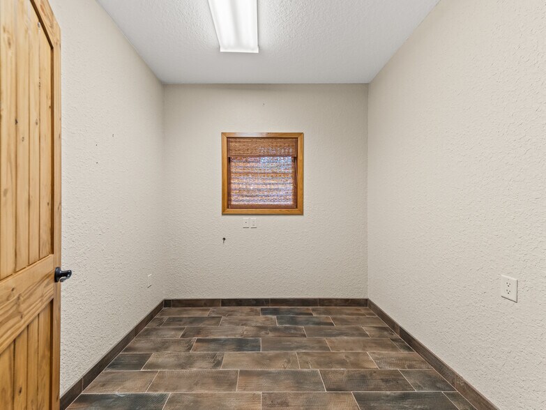 More Photos Of 110 Lizard ln, Story Specialty For Sale