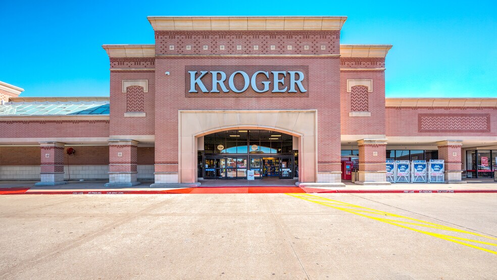 More Photos Of 12120-12234 Jones Rd, Houston Unknown For Lease