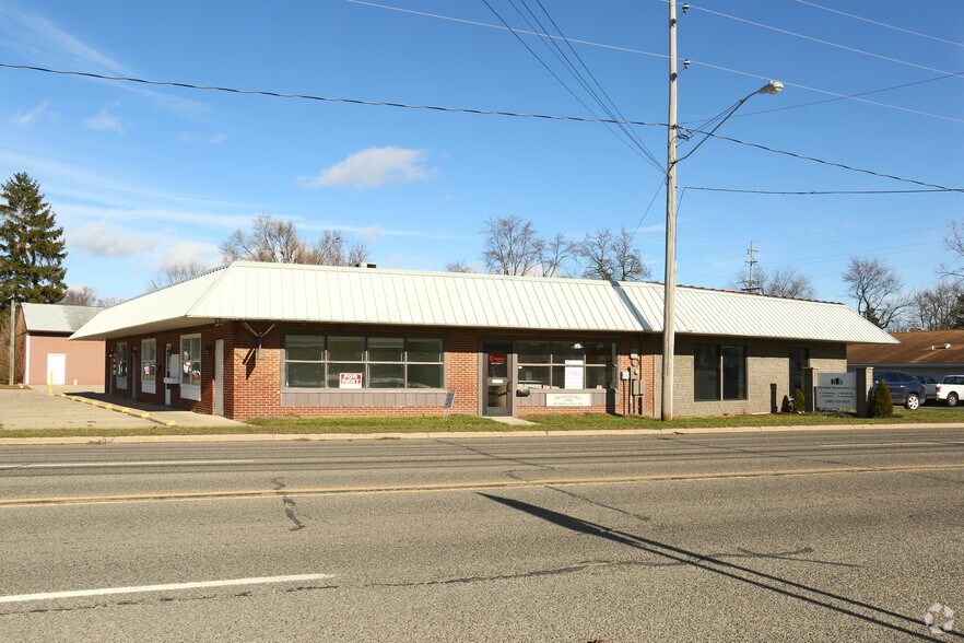 Primary Photo Of 1201-1213 Corunna Ave, Owosso Storefront Retail Office For Sale