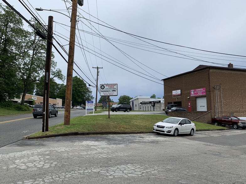 More Photos Of , Broomall Flex For Sale