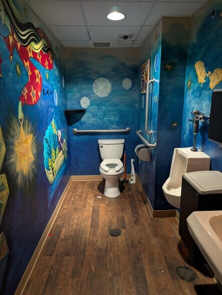 More Photos Of 4716-4736 Wilmington Pike, Dayton Storefront Retail Office For Lease