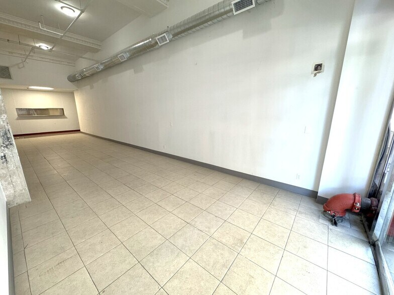 More Photos Of 100-112 W 9th St, Los Angeles Office For Lease