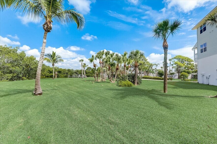 More Photos Of 2424 Bay Dr, Bradenton Land For Sale