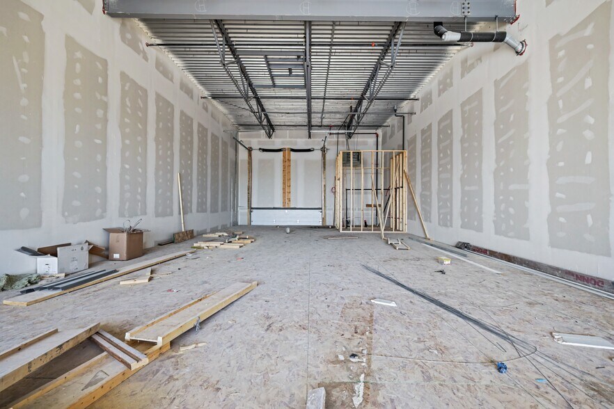 More Photos Of 270 Nolanridge Cres, Calgary Storefront Retail Office For Lease