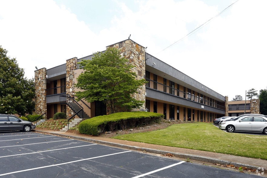 More Photos Of 6735 Peachtree Industrial Blvd, Doraville Office Residential For Lease